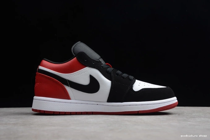 553558-116 Low Black Toe Jordan Air 1 0816